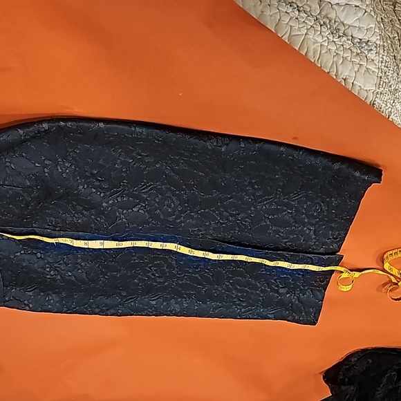 Ann Taylor  black  lace  overlay  skirt - Picture 7 of 11